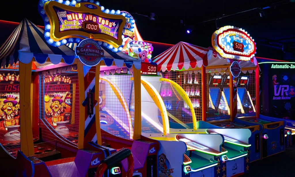 Basketbal- en ticketgames in de arcadehal van LevelOne Bergen op Zoom